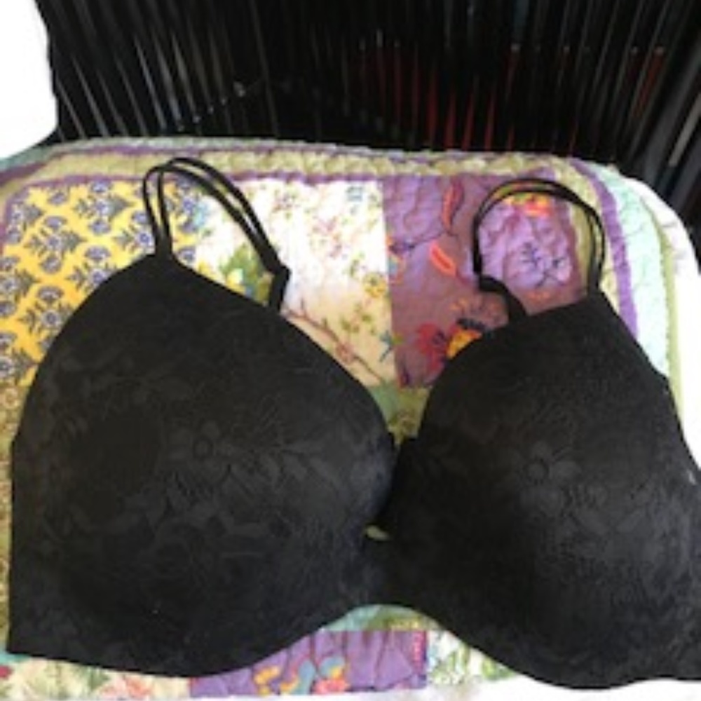 Victoria's Secret Angel's Secret Embrace Bra -